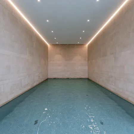 Huswell - Your Perfect Coastal Escape With Swimming Pool Apartment Ostende