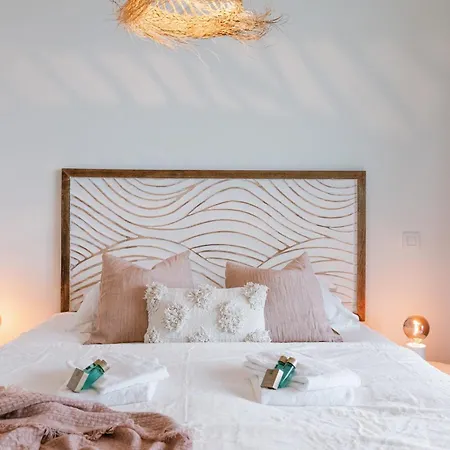 Huswell - Your Perfect Coastal Escape With Swimming Pool Lejlighed Oostende