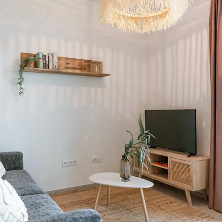 Huswell - Your Perfect Coastal Escape With Swimming Pool Oostende