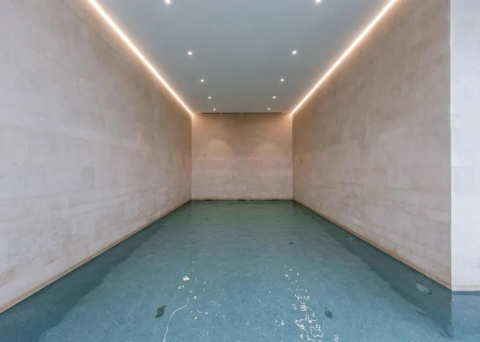 Huswell - Your Perfect Coastal Escape With Swimming Pool Apartment Ostende