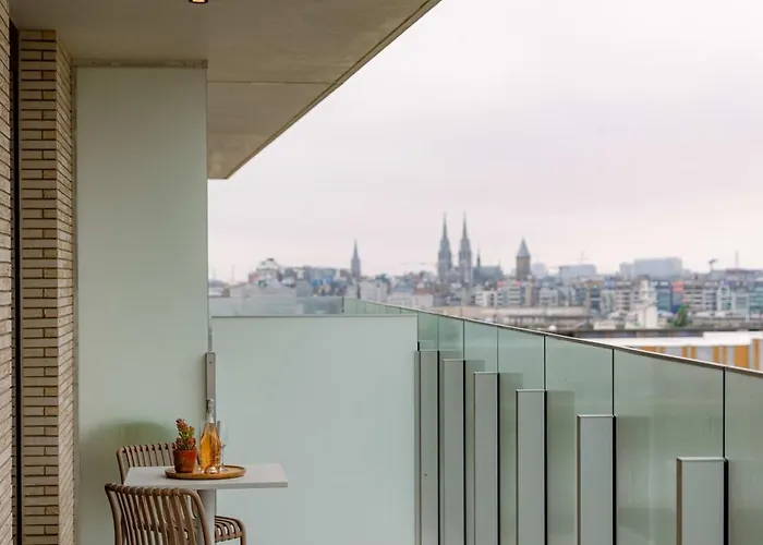 Apartment Huswell - Your Perfect Coastal Escape With Swimming Pool