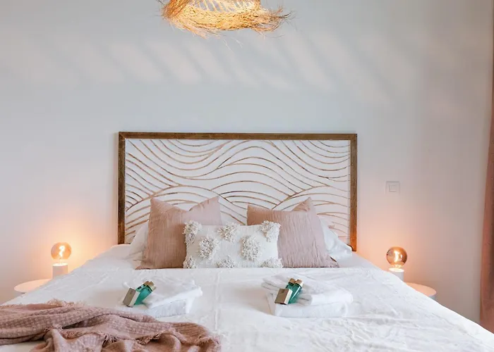 Huswell - Your Perfect Coastal Escape With Swimming Pool Apartment Ostende