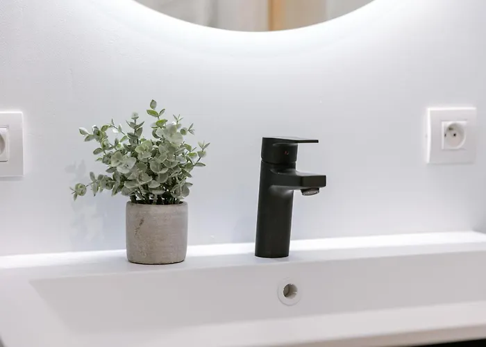 Huswell - Your Perfect Coastal Escape With Swimming Pool Oostende